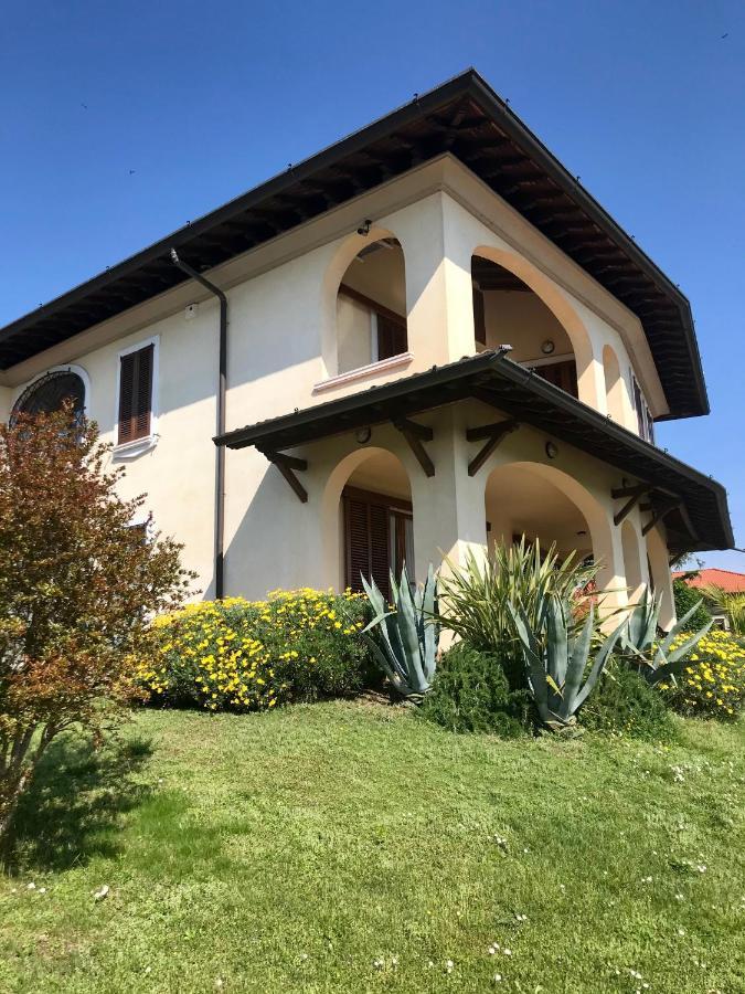 Villa Beatrice Лонато Экстерьер фото