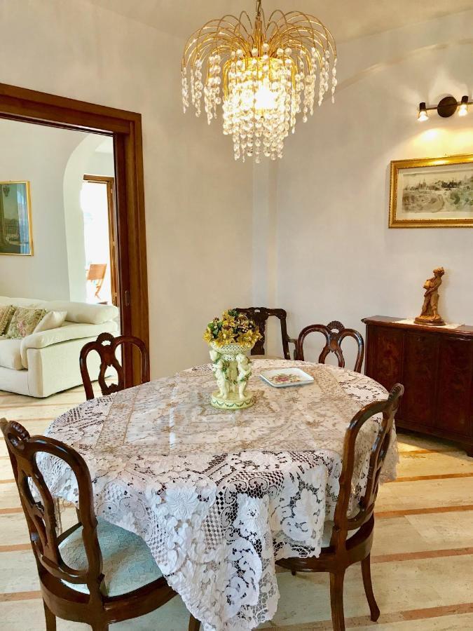 Villa Beatrice Лонато Экстерьер фото